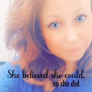 Meet your Posher, Elyse